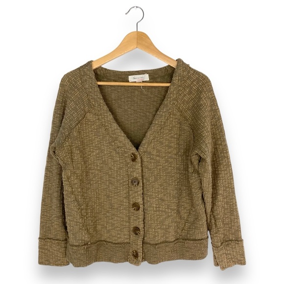 Vince Camuto Knit Button Front Chunky Slouchy Cardigan Sweater Olive Size Medium - Picture 2 of 8